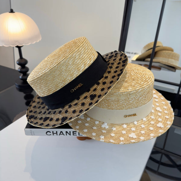Chapeau Chanel en paille de raphia beige et noir 205379