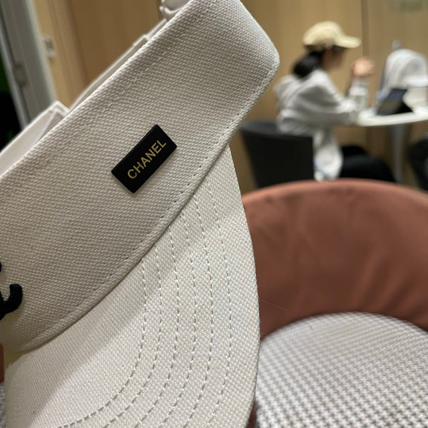 Casquette de Baseball Chanel Blanche en Toile 205289