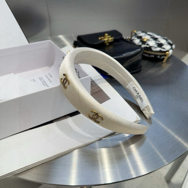 Chanel Mini Headband White in Silk 201969