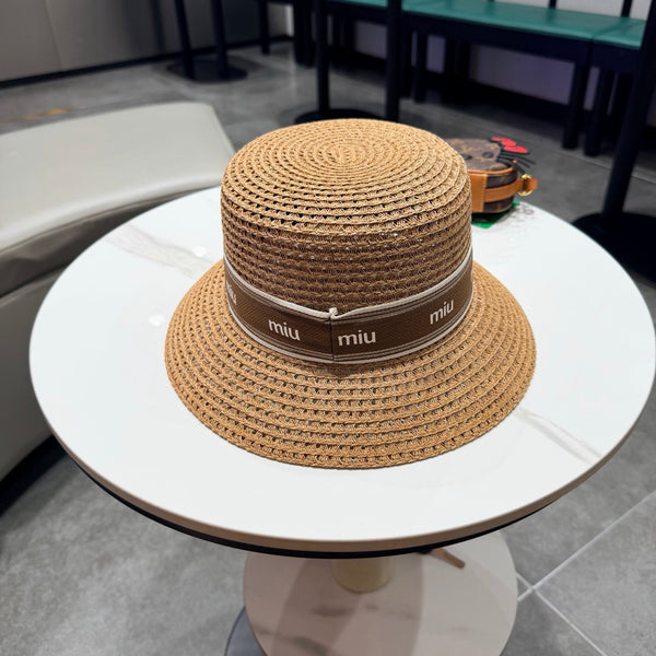 Chapeau bob Miumiu en paille marron camel 205586