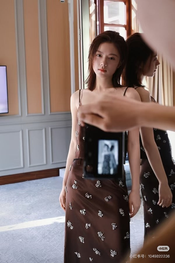 Jupe mi-longue Miu Miu ornée de strass et motifs floraux en mélange d'acétate YB