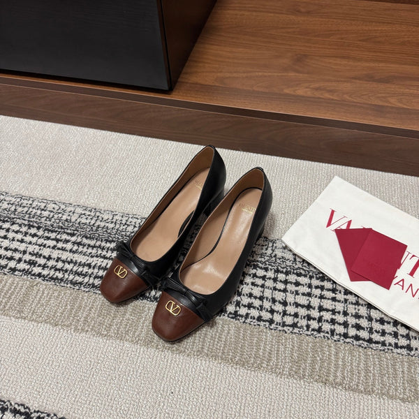 Valentino Garavani Pumps 60 Dark Brown Black in Sheepskin 685889