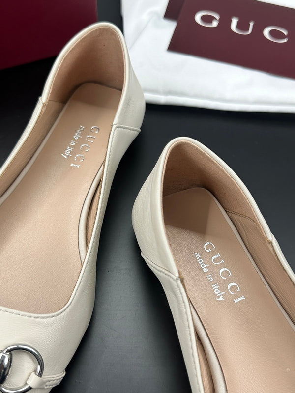 Gucci 26 Vittoria Horsebit Ballet Flats White in Leather 688311