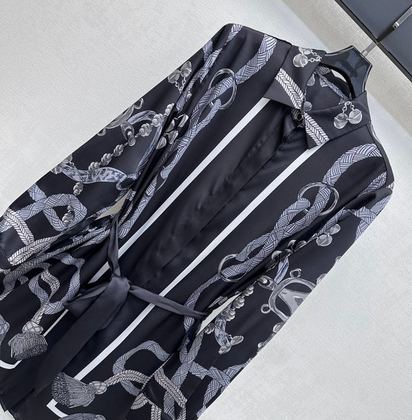 HM 26 Robe chemise imprimée avec ceinture Noire en Soie de mûrier 180932