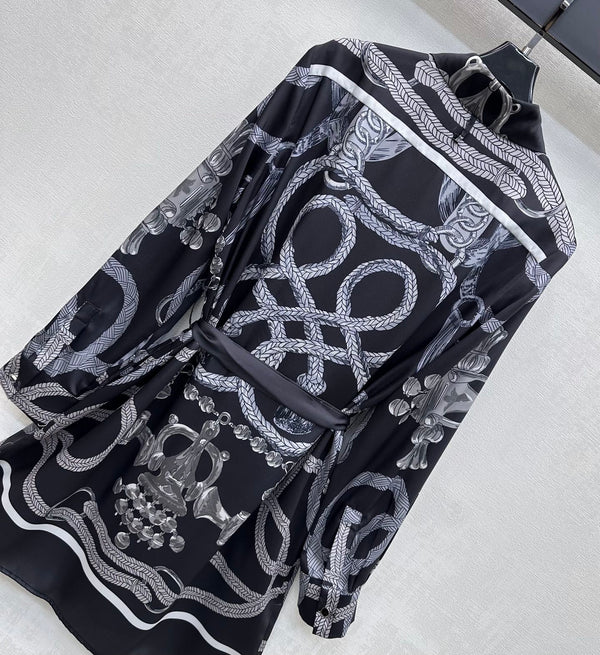 HM 26 Robe chemise imprimée avec ceinture Noire en Soie de mûrier 180932