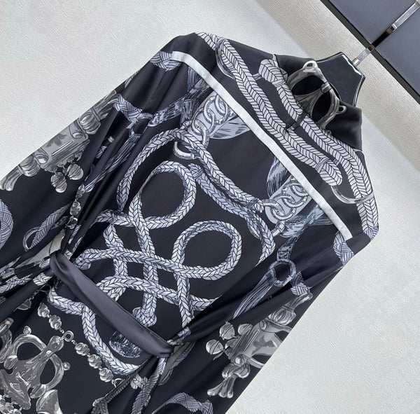 HM 26 Robe chemise imprimée avec ceinture Noire en Soie de mûrier 180932