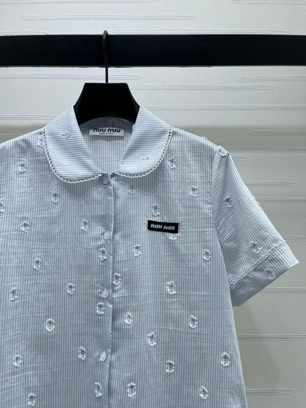 Ensemble chemise à manches courtes et jupe à col rayé Miu Miu 26 bleu en coton 221677