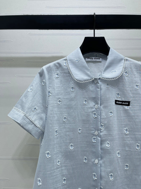 Ensemble chemise à manches courtes et jupe à col rayé Miu Miu 26 bleu en coton 221677