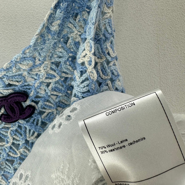 Caraco Chanel en dentelle bleu en laine 361032