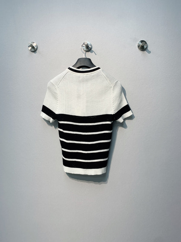 T-shirt court à manches courtes en maille rayée Chanel 26 blanc noir en Tencel 254161