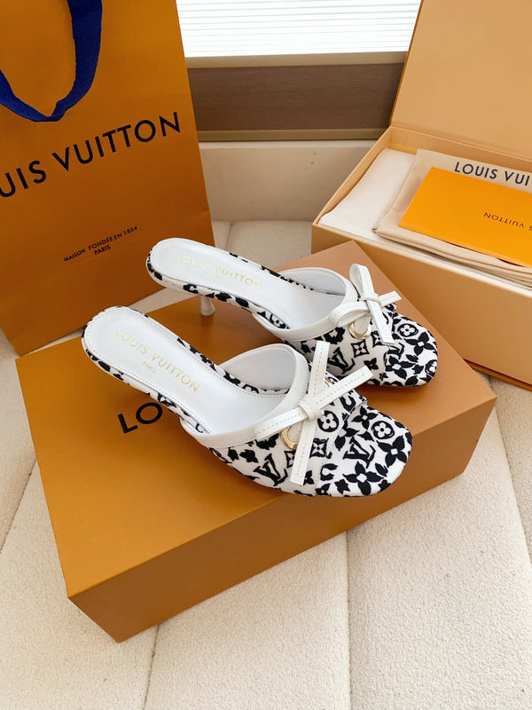 LV 26SS Single Kitten Heel Sandals 55 White Black in Cowhide 703052