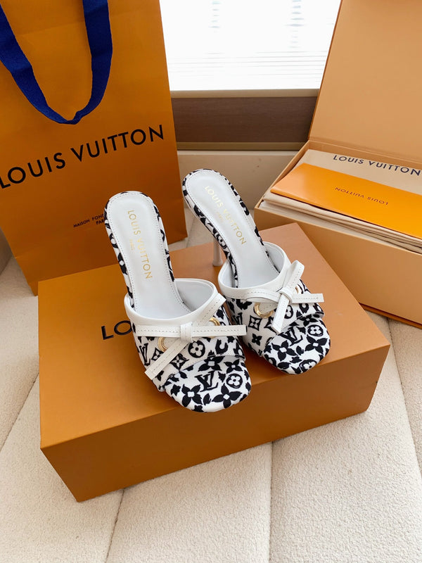 LV 26SS Single Kitten Heel Sandals 105 White Black in Cowhide 703046