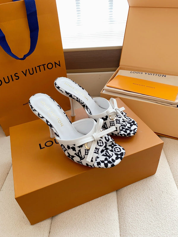 LV 26SS Single Kitten Heel Sandals 105 White Black in Cowhide 703046