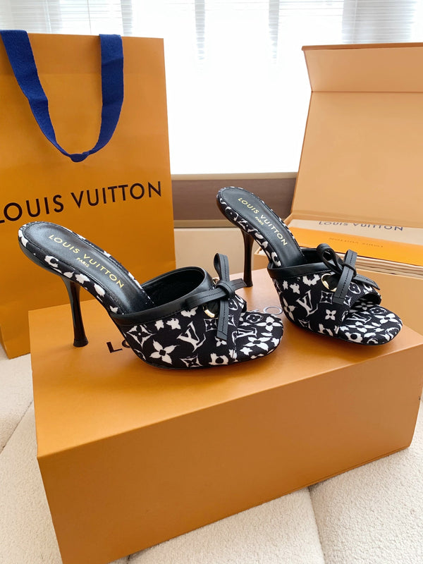 LV 26SS Single Kitten Heel Sandals 105 Black in Cowhide 703045