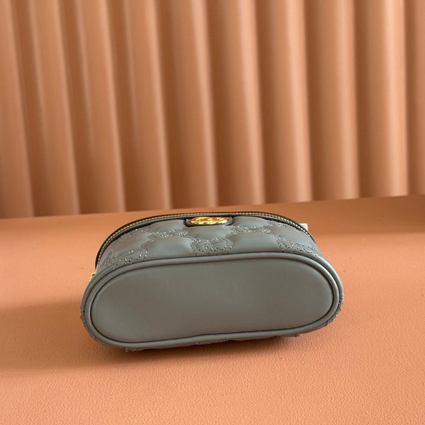 Gucci GG Matelassé Mini Bag 16 Gray in Quilted Leather 284908