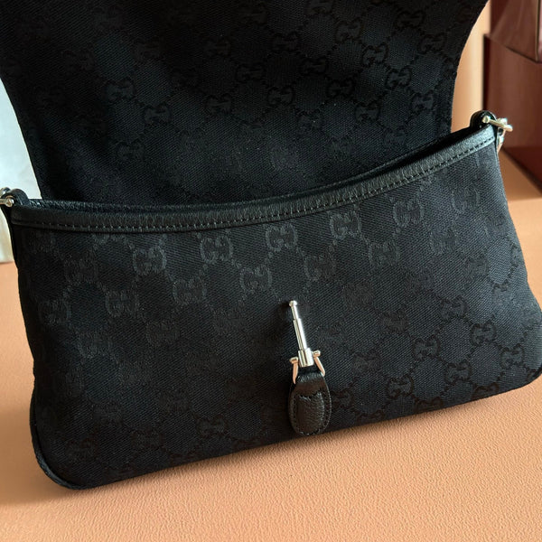 Sac à bandoulière moyen Gucci Aperitivo 26 noir en toile GG 284943