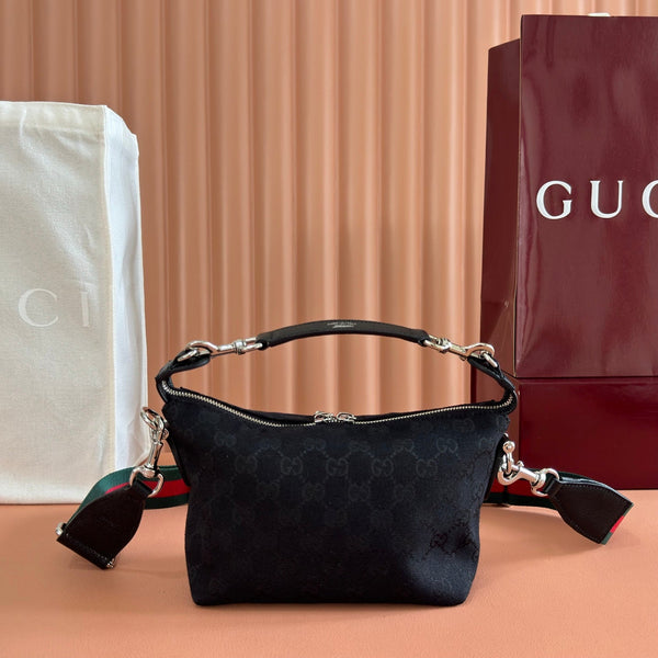 Gucci 26 Sac bandoulière Coach Shay 25,5 Noir en denim 284957