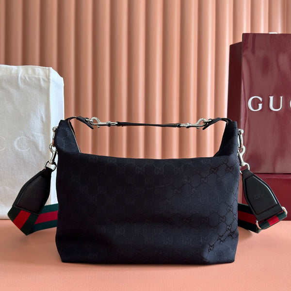 Gucci 26 Sac bandoulière Coach Shay 33 Noir en toile 284966
