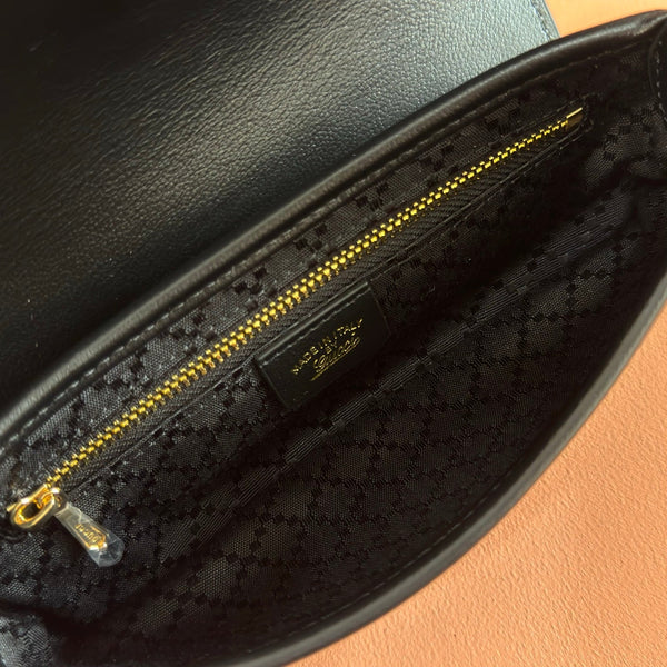 Gucci 26 Jackie Small 21.5cm Black Gold in Cowhide 284989
