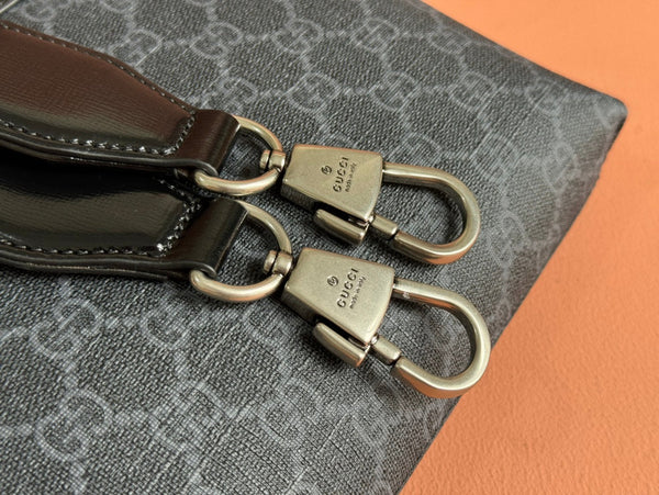 Gucci Mini 22.5 Messenger Bag Dark Gray in GG Supreme Canvas 285226