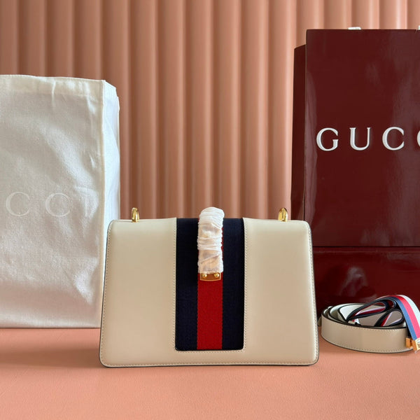 Gucci Sylvie 25.5 Shoulder Bag White Gold in Cowhide 285219