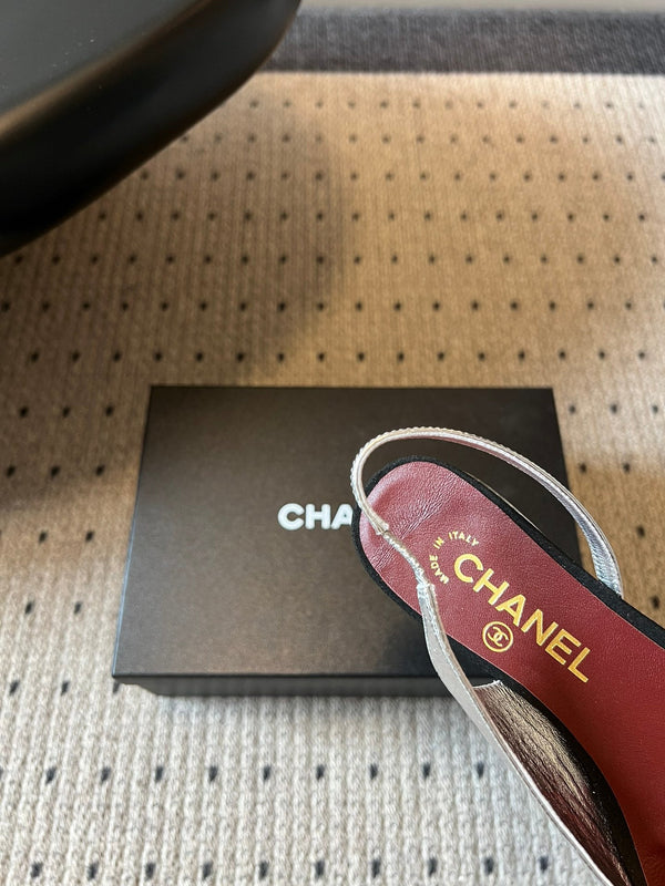 Chanel 26SS Color-Blocked Slingback Silver Black in Lambskin 708085