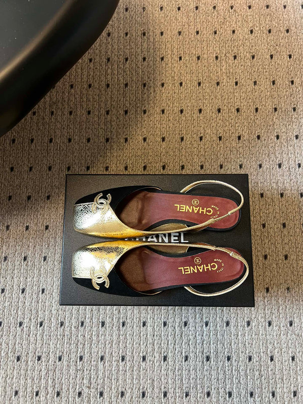 Chanel 26SS Color-Blocked Slingback Gold Black in Lambskin 708083