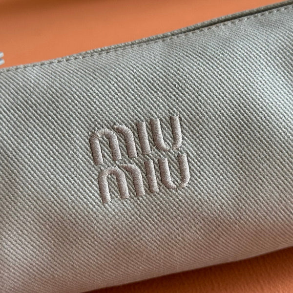 Miu Miu Adventure Nappa Canvas Bucket Bag 22 Gray in Fabric 285322