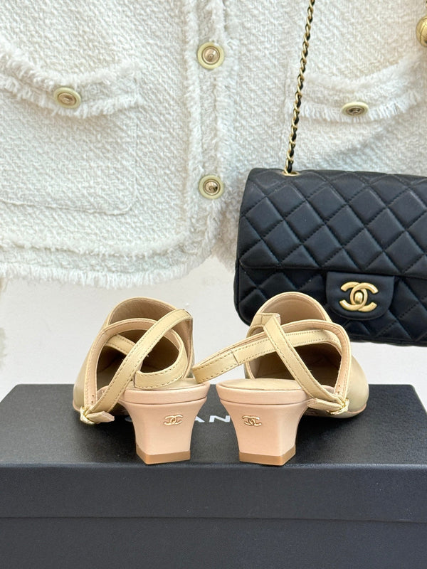 CC Pointed Toe Kitten Heel 30 Open Back Sandals Beige in Cowhide 706383