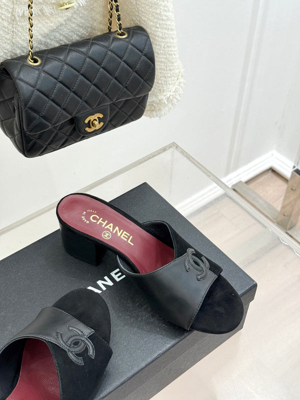 CC 26S Double C Patchwork Sandal 50 Black Gray in Deerskin Cowhide 706374