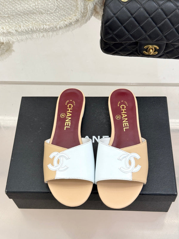 CC 26S Double C Patchwork Sandal Beige White in Cowhide 706370