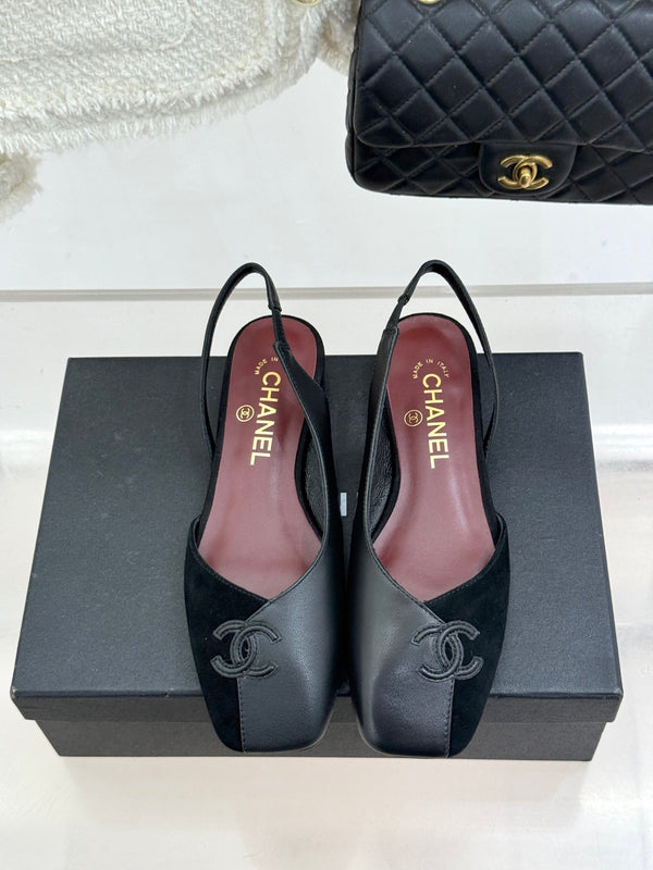 Chanel 26SS Color-Blocked Slingback Black Gray in Deerskin Cowhide 706359