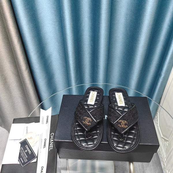Chanel 26P Flip-Flops Black in Woven 712310