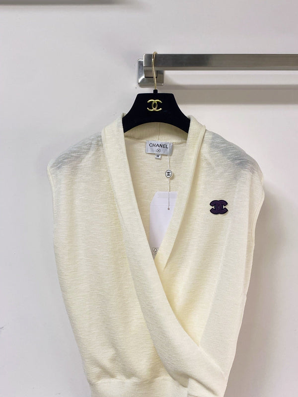 Chanel Vest Cream in Wool 283155