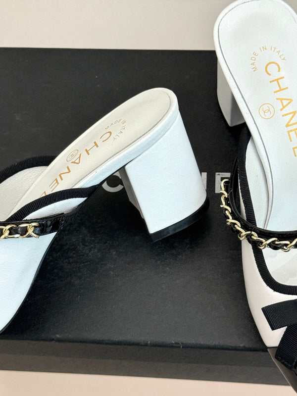 Chanel Double C Bow Chain Slingback White Black in Cowhide 717779