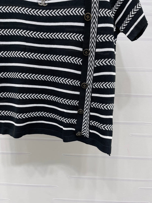 Haut à manches courtes Chanel 26 noir en coton nitrilé 373098