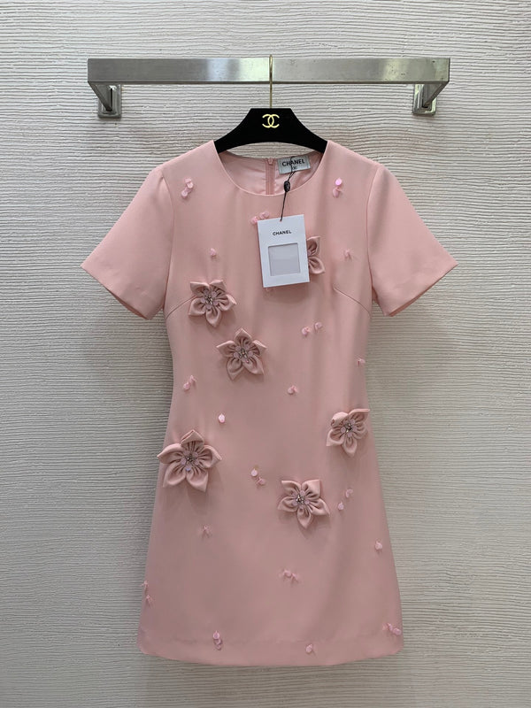 chanel slim-fit round neck short-sleeved dress in polyester 367147