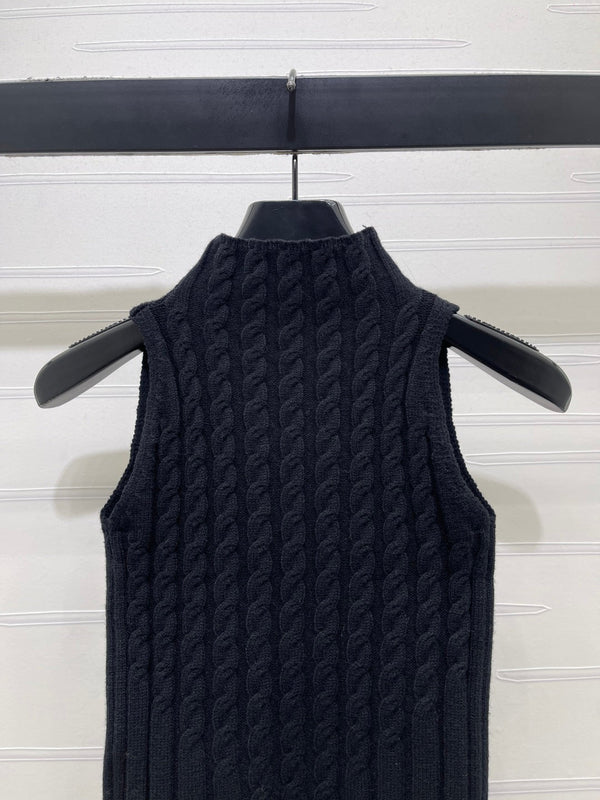 Miu Miu Gilet sans manches en laine noir avec câble torsadé épais 26 366350