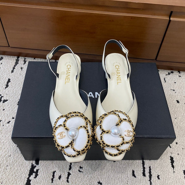 CC Classic Camellia Flat Slingback White Leather 729343