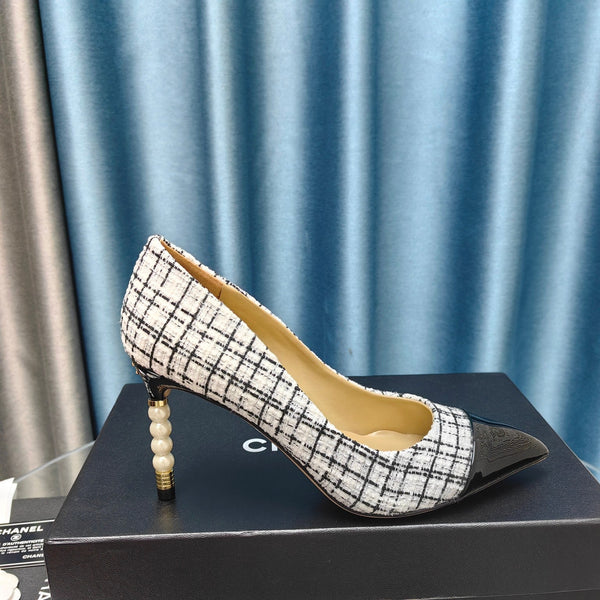 Chanel 26 Bout Pointu 85mm Blanc Nacré en Tweed Gros Grain 712806