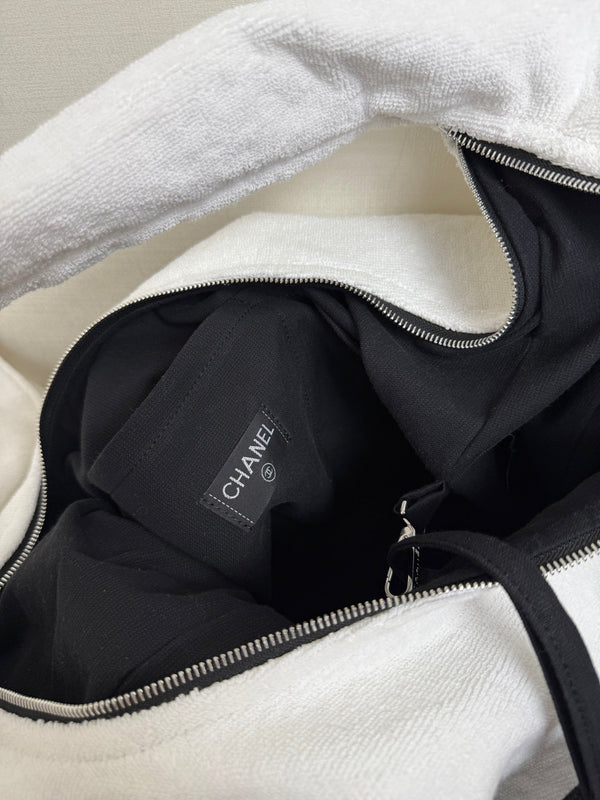Chanel 2026 Beach Bag 60 White in Cotton