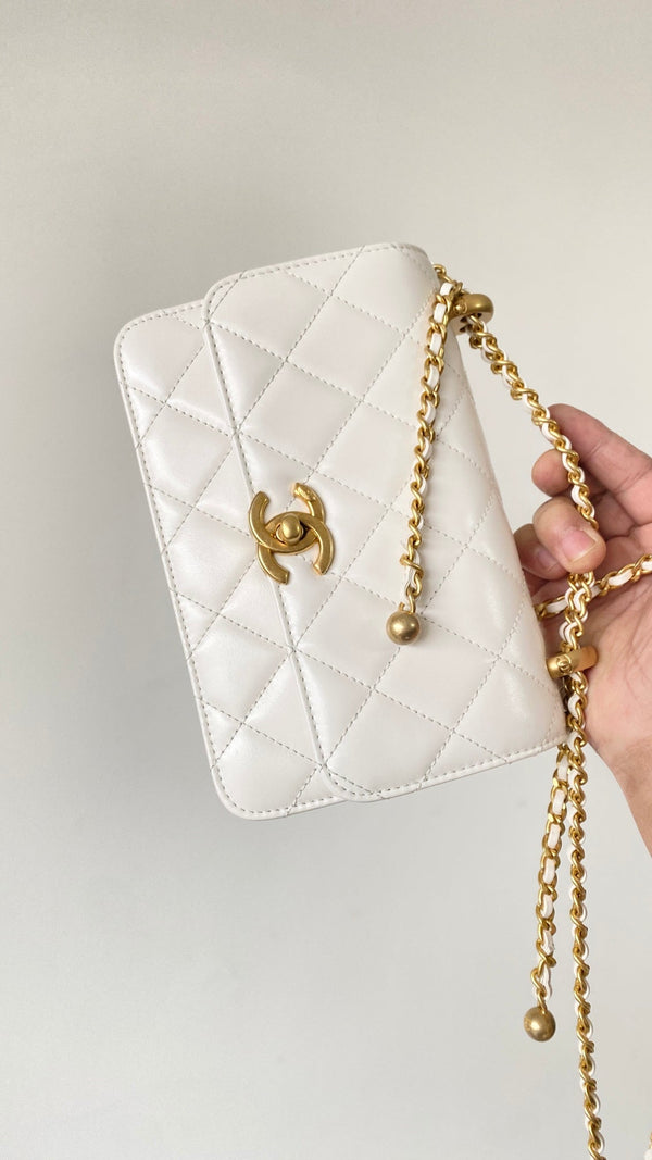 Chanel Classic Mini Flap Bag 19 White in Calfskin