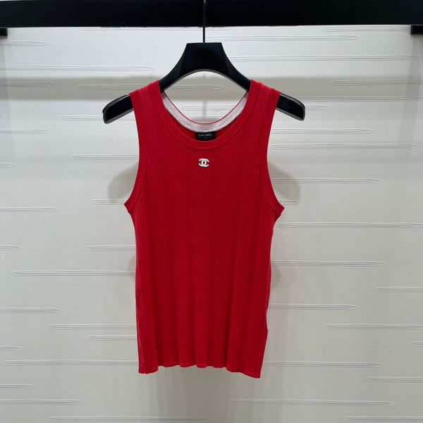 Chanel 2026 Vertical Ribbed Crew Neck Knit Vest Red in Knit Fabric 376044