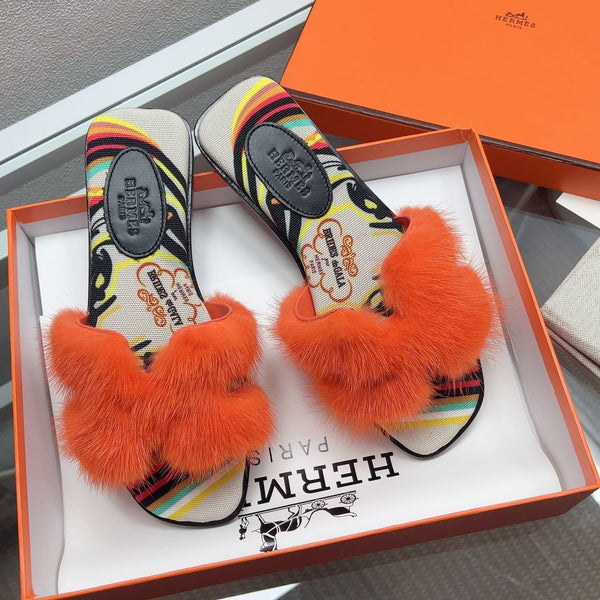 Sandales plates bout ouvert Hermes H-Style orange en fourrure de vison 739515