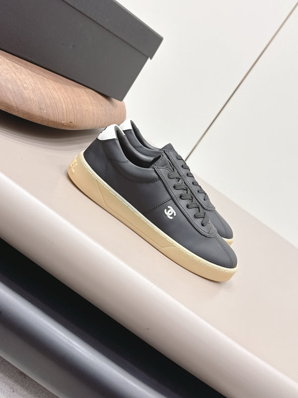 Chanel 26 Round Toe Platform Casual Shoes Black in Cowhide 739424