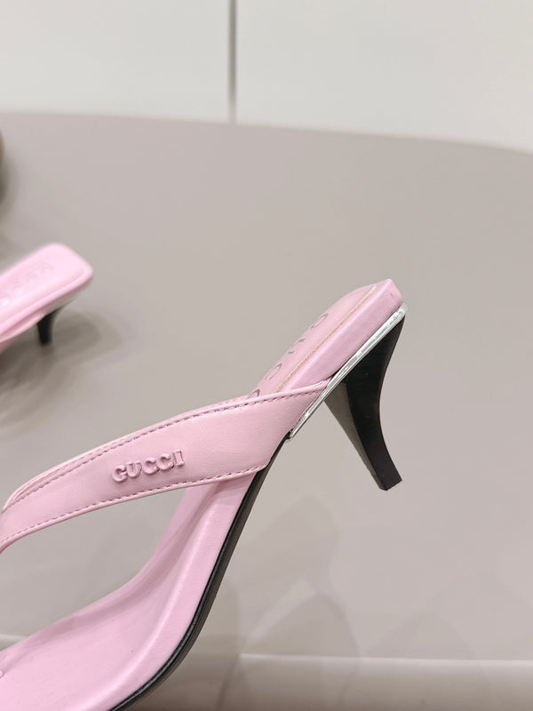 Gucci 26 Round Toe Flip-Flops 60 Pink in Sheepskin 739374