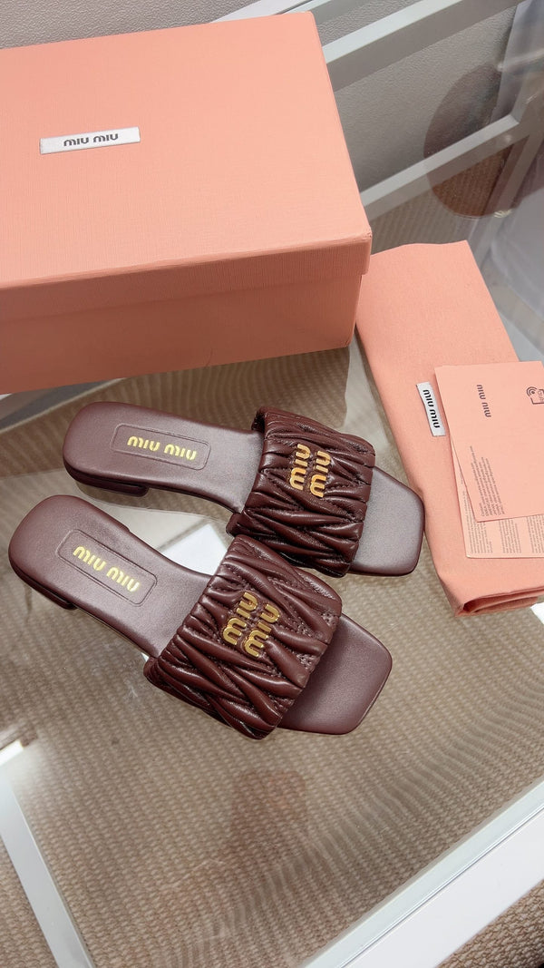 Miu Sandal Brown Matelassé Leather 739549