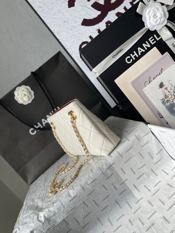 Chanel 26 Small Shopping Bag 24.5 White in Lambskin