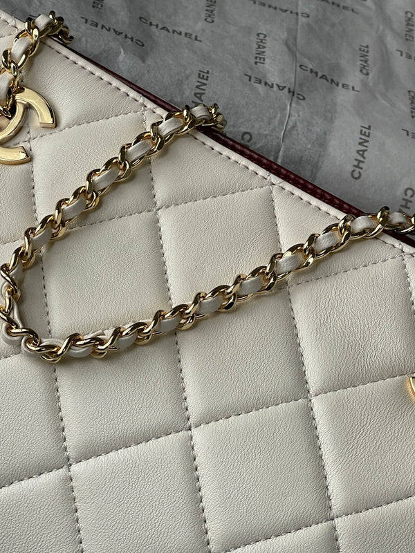 Chanel 26 Small Shopping Bag 24.5 White in Lambskin
