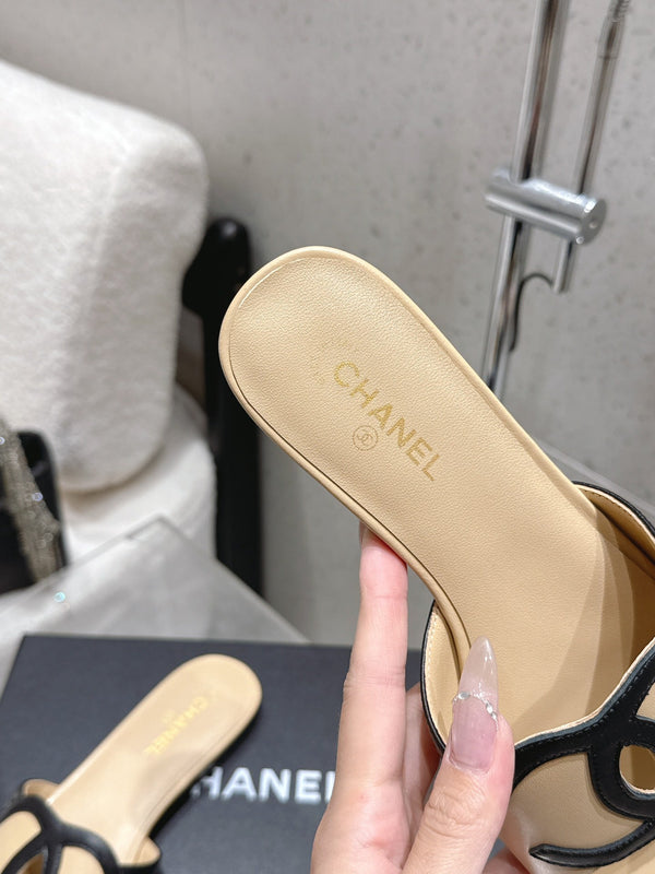 Chanel Double C Flat Slip-on Sandals Beige in Lambskin 740706